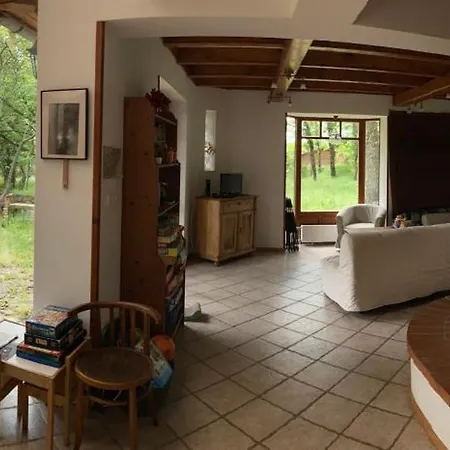 וילה Romantic House At Balaton *