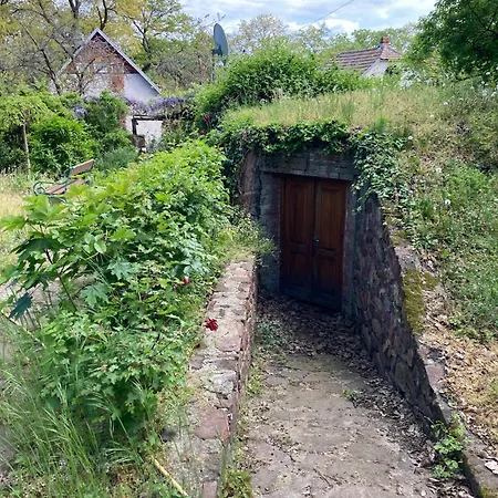 Romantic House At Balaton באלאטונספזד