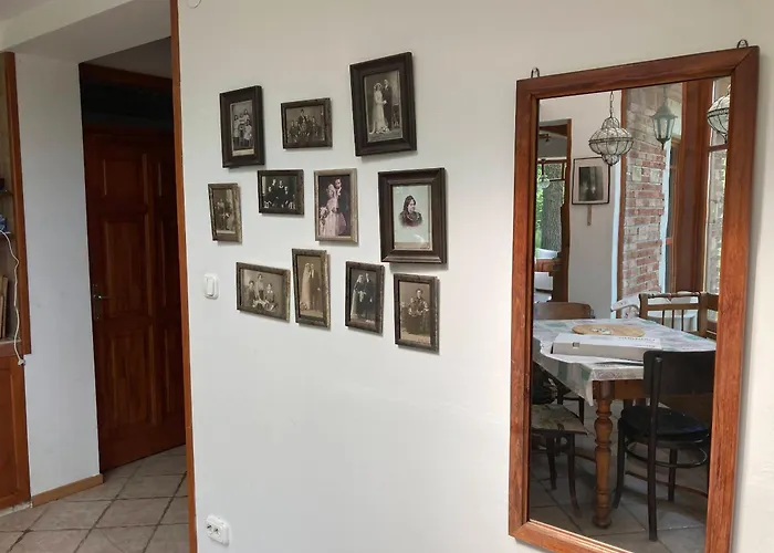 וילה Romantic House At Balaton *